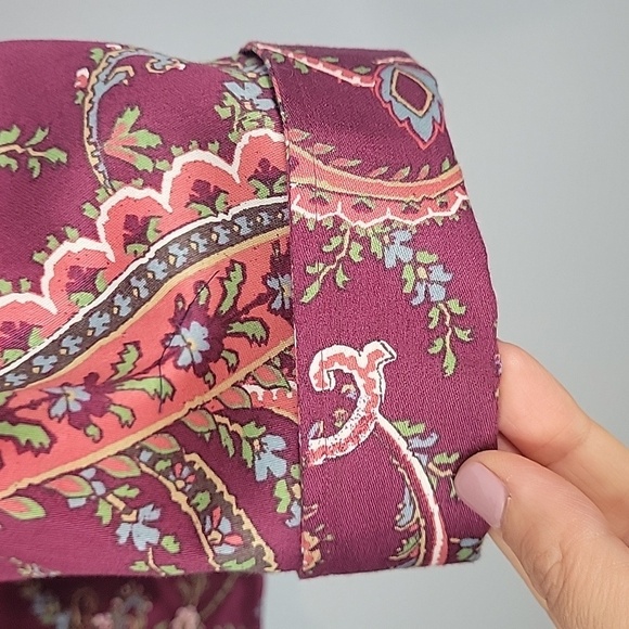 Chaps No Iron Flip Cuffs Button down burguney red paisley shirt - Picture 3 of 8